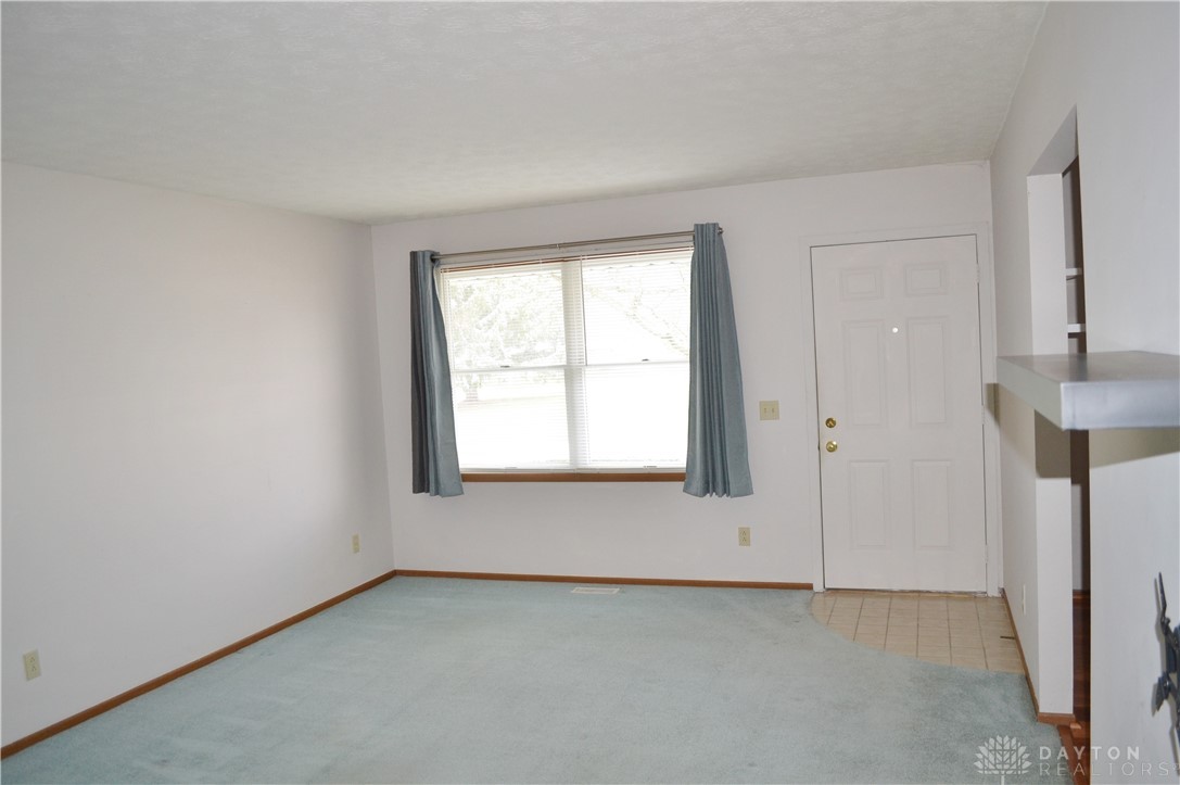 4834 Auston Street, Springfield, Ohio image 3