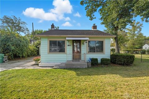 Photo of 6138 12th Avenue, Miamisburg, OH 45342 (MLS # 944995)