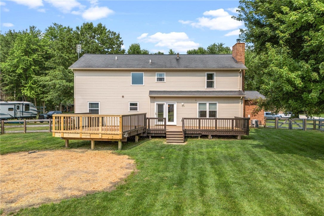 5525 Scarlet Maple Court