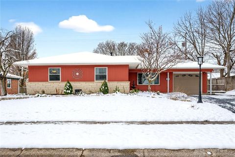 Photo of 7029 Chadbourne Drive, Dayton, OH 45424 (MLS # 948875)