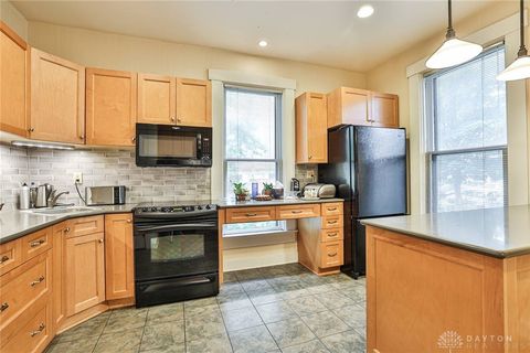 Tiny photo for 45 W Babbitt Street, Dayton, OH 45405 (MLS # 945216)