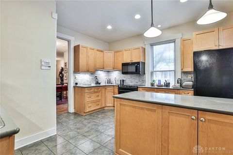 Tiny photo for 45 W Babbitt Street, Dayton, OH 45405 (MLS # 945216)