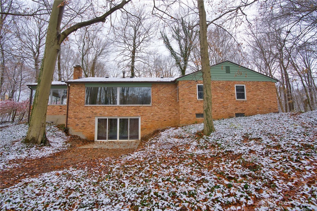 2940 Ironwood Drive, Springfield, Ohio image 1