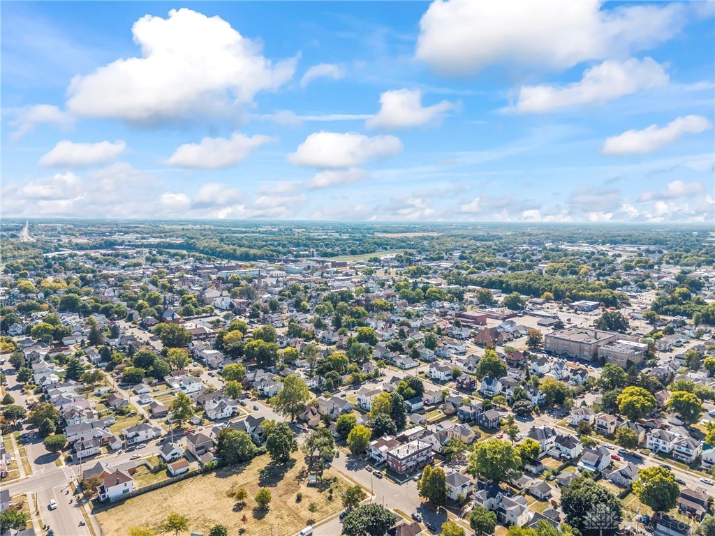 522 N College Street