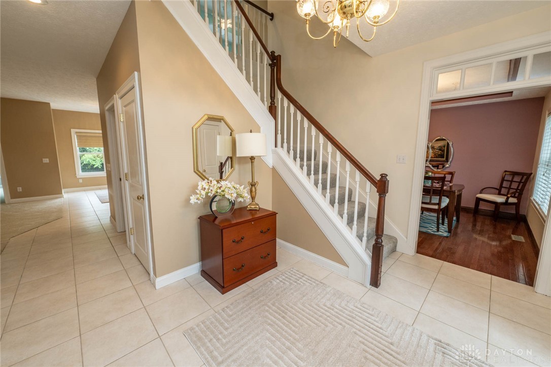 730 Beechwood Drive, Tipp City, Ohio image 10