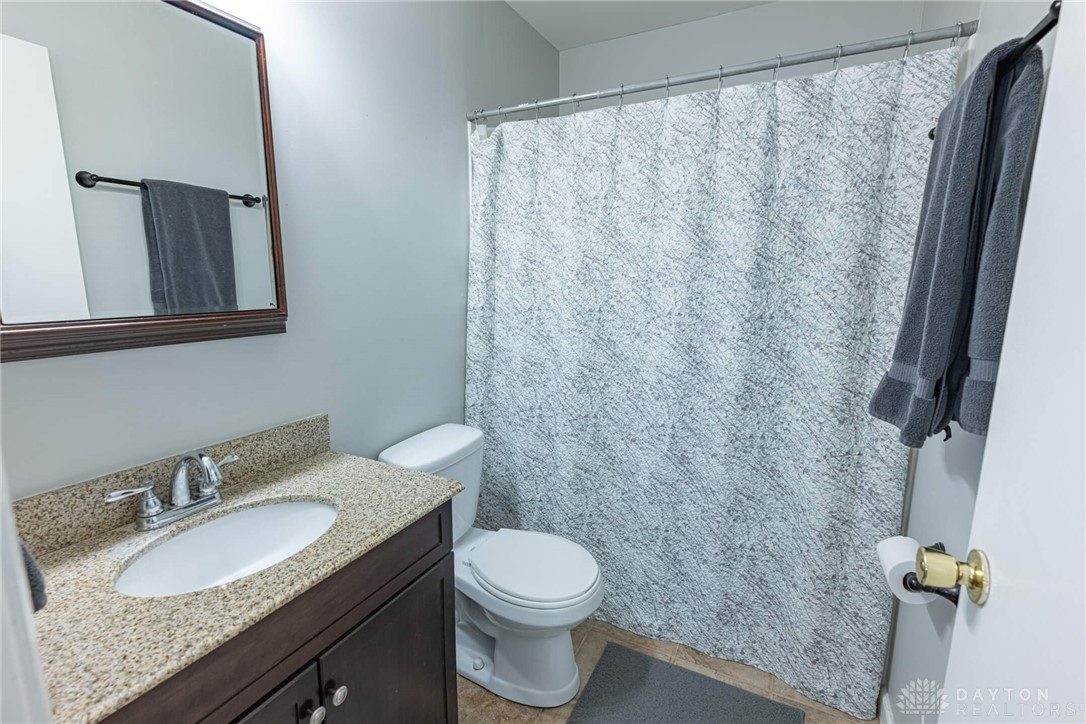 4447 Hillcrest Drive, Bellbrook, Ohio image 15