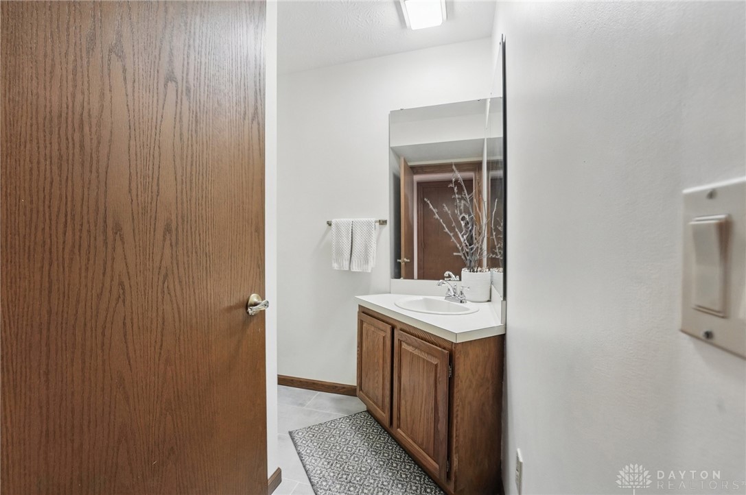 395 Locust View Way, Troy, Ohio image 27
