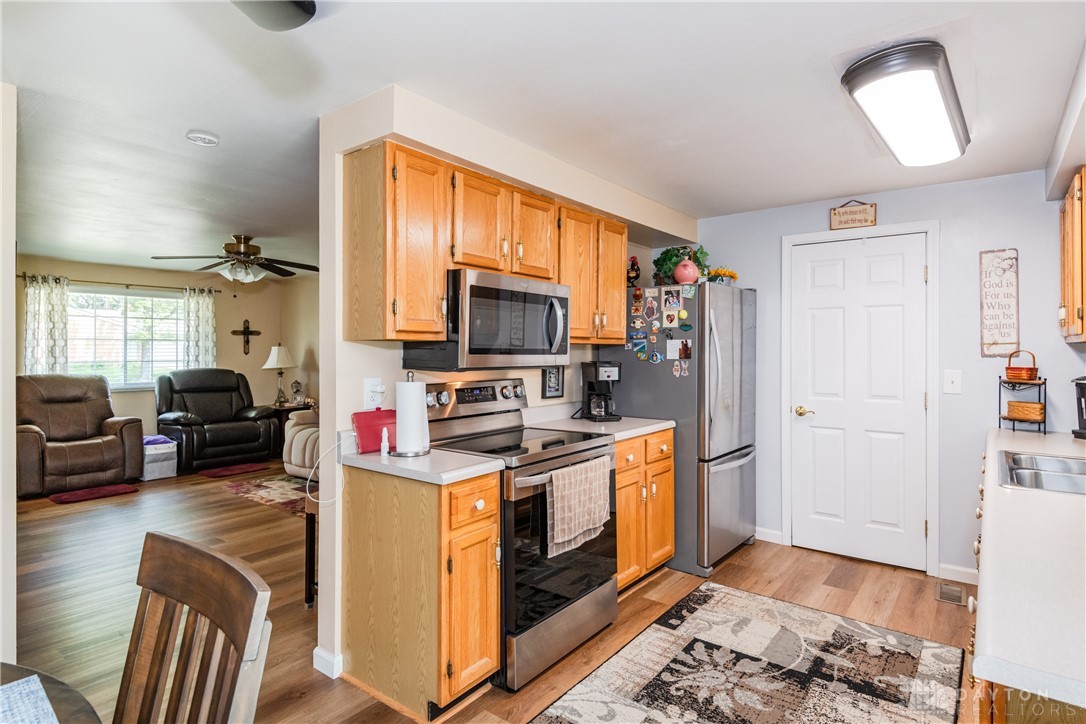 4932 Arrowview Drive, Dayton, Ohio image 11