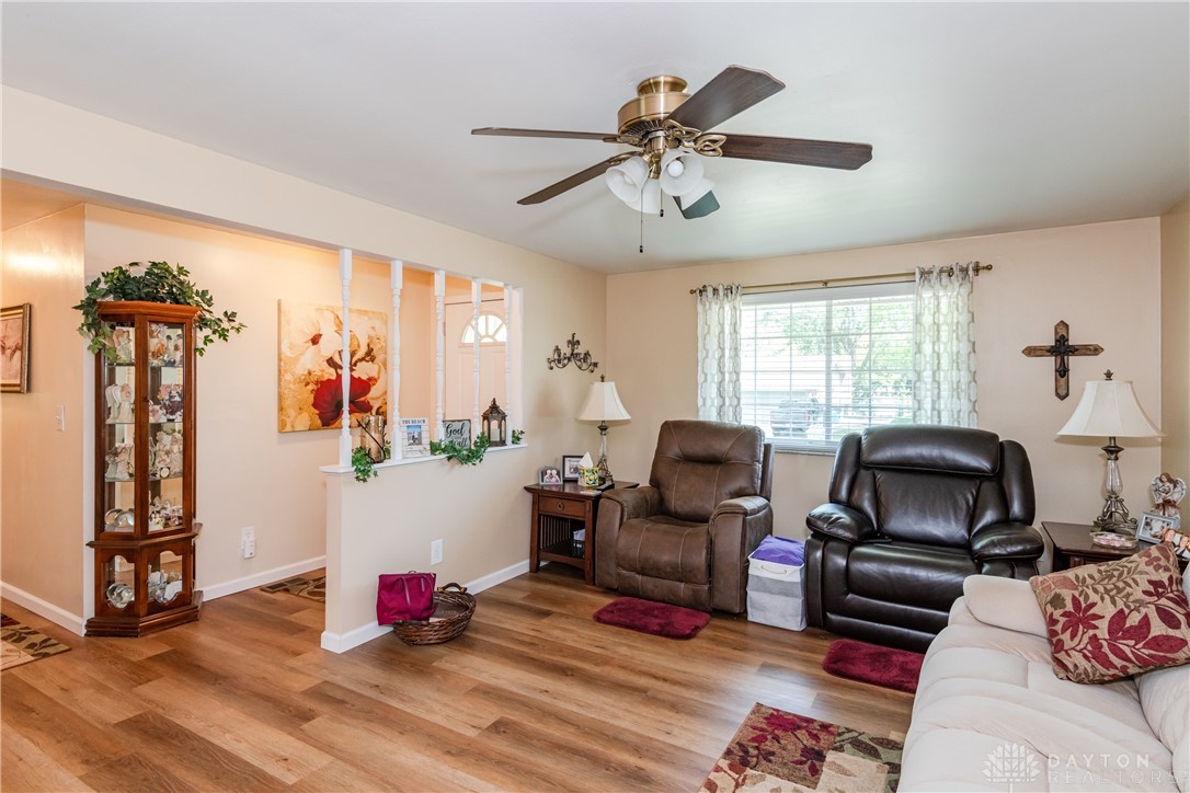 4932 Arrowview Drive, Dayton, Ohio image 6