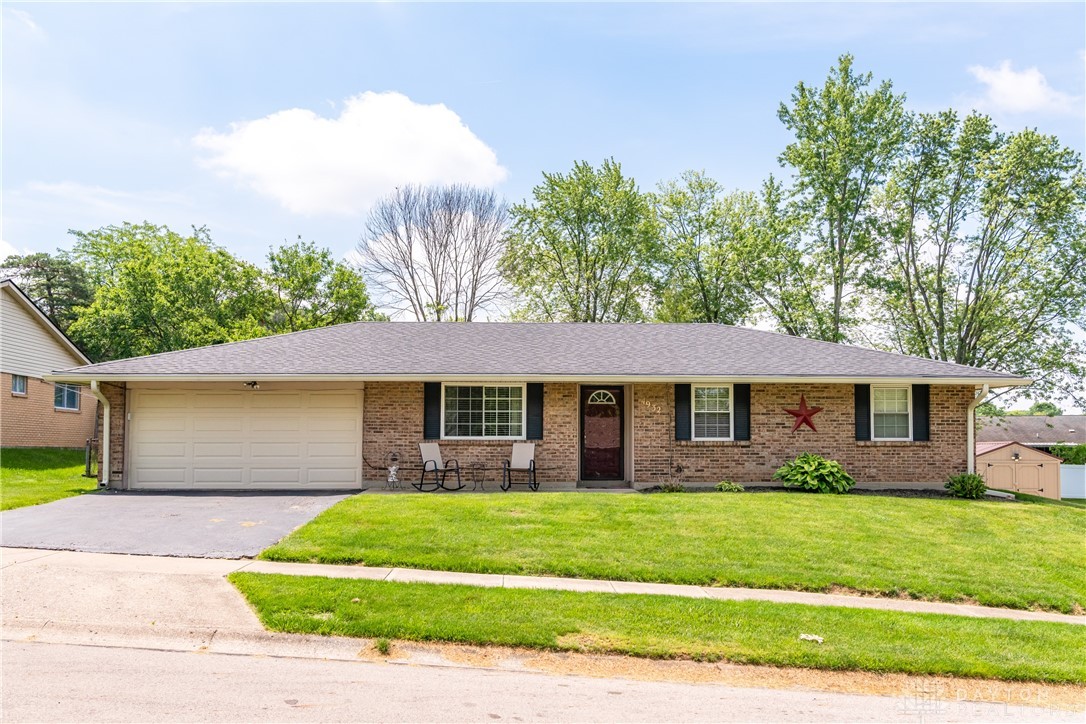 4932 Arrowview Drive, Dayton, Ohio image 2