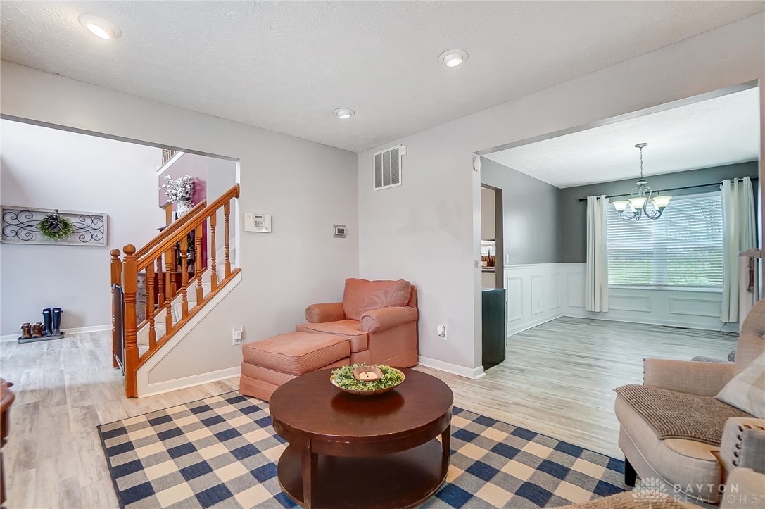 562 Jodee Drive, Xenia, Ohio image 36