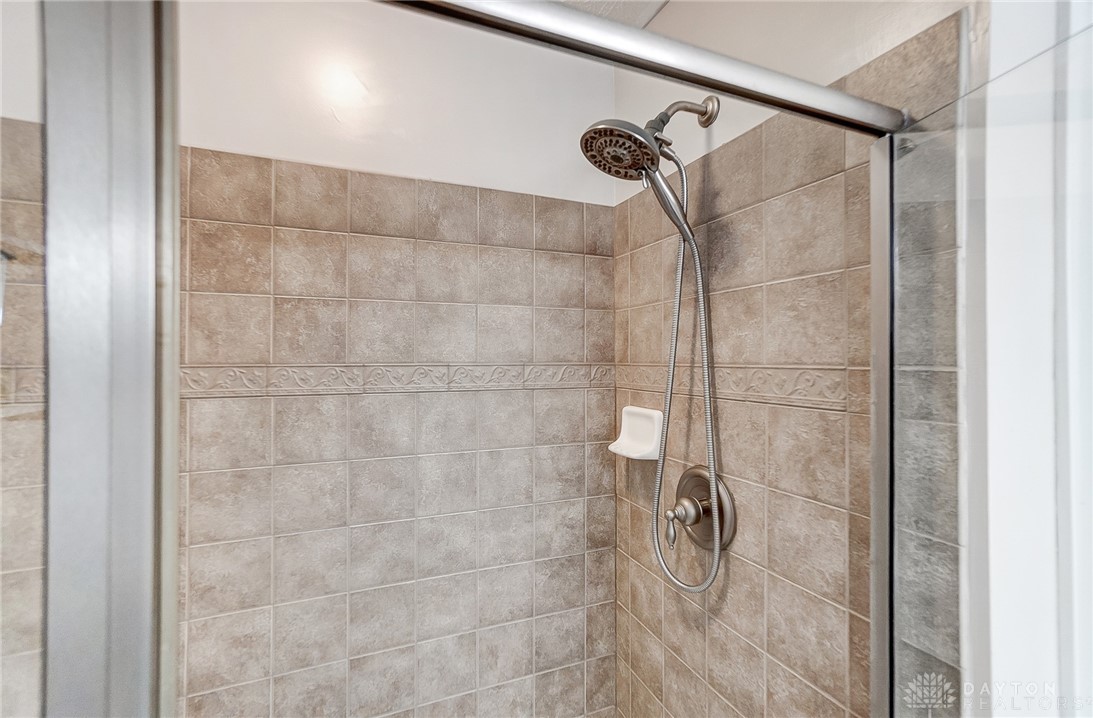 562 Jodee Drive, Xenia, Ohio image 45