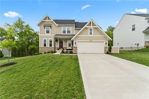 Photo of 1584 Bur Oak Drive, Bellbrook, OH 45305 (MLS # 957849)