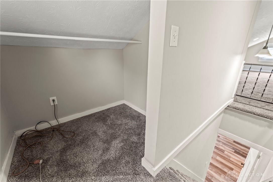 819 E Maple Avenue, Miamisburg, Ohio image 32