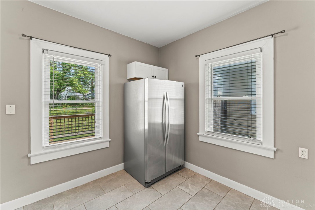 819 E Maple Avenue, Miamisburg, Ohio image 17