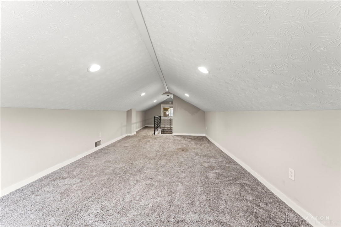 819 E Maple Avenue, Miamisburg, Ohio image 30