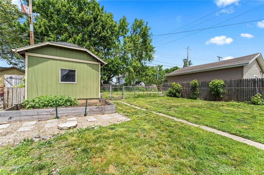 819 E Maple Avenue, Miamisburg, Ohio image 42