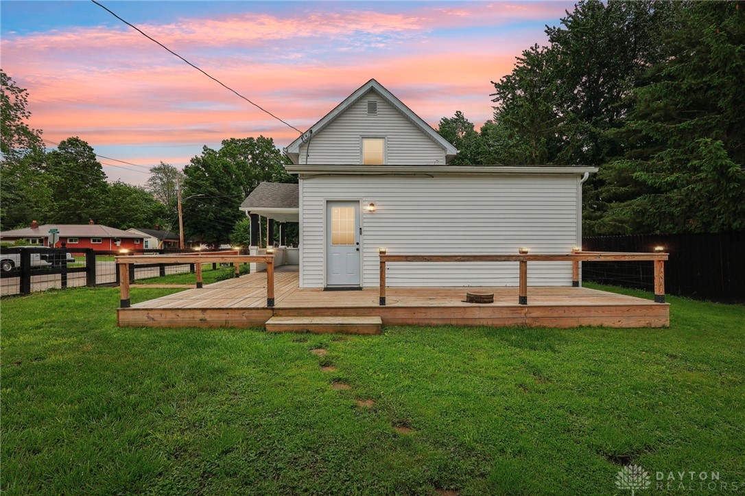 112 S Supinger Avenue, Blanchester, Ohio image 2