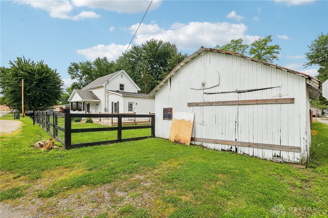 112 S Supinger Avenue, Blanchester, Ohio image 4