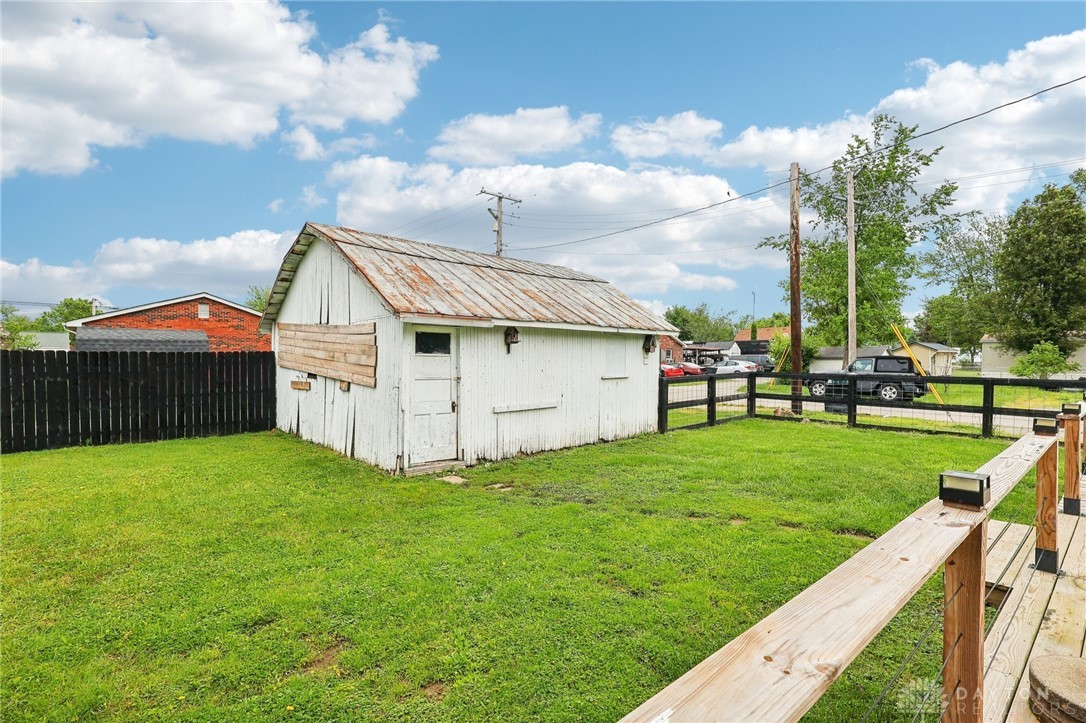 112 S Supinger Avenue, Blanchester, Ohio image 35
