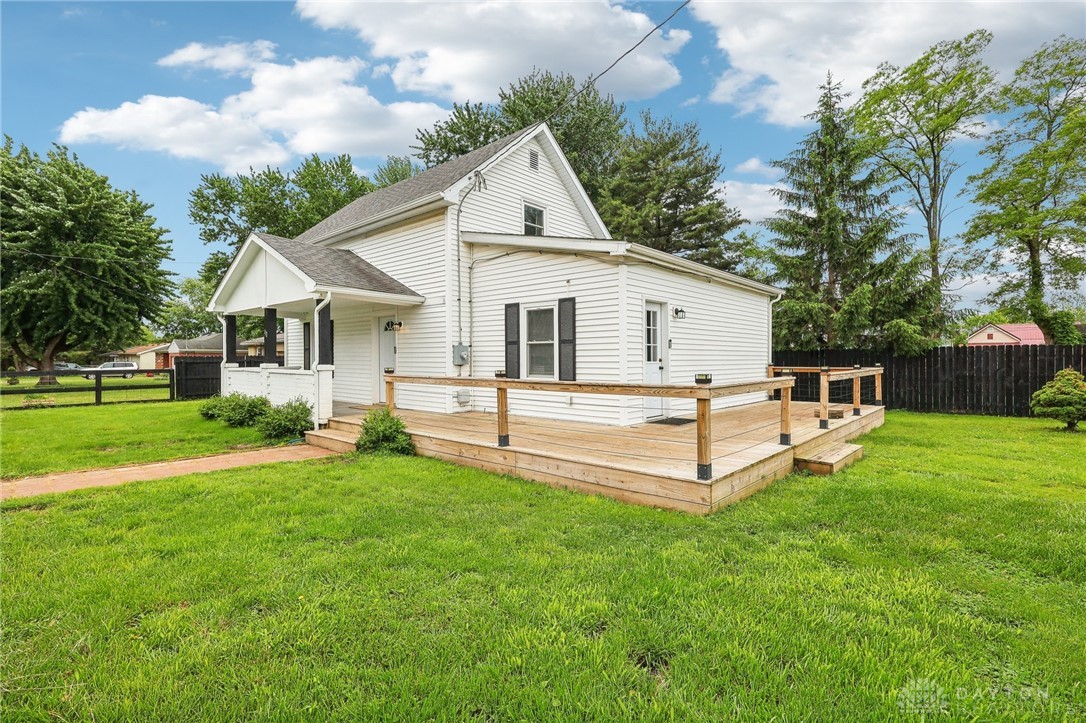 112 S Supinger Avenue, Blanchester, Ohio image 3