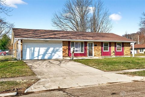 Photo of 1373 Rawlings Drive, Fairborn, OH 45324 (MLS # 953103)