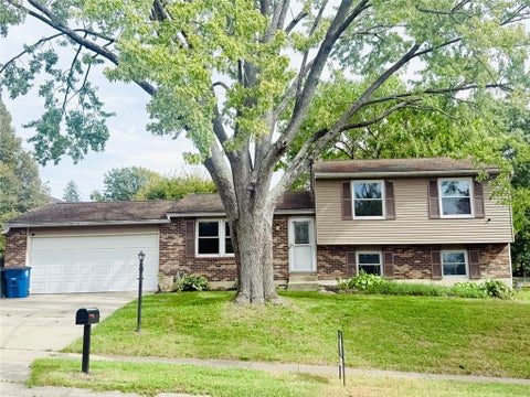 Homes For Sale - 5210 Strathaven Drive<br/> Dayton, OH 45424