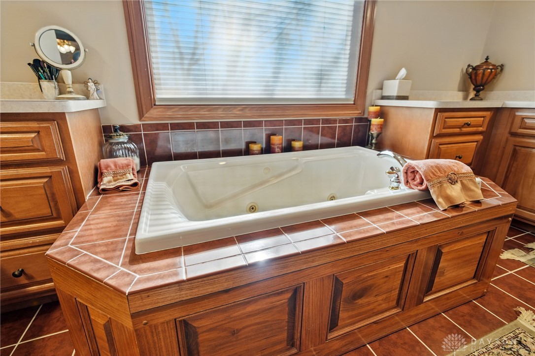 604 Brookmeade Court, Dayton, Ohio image 29