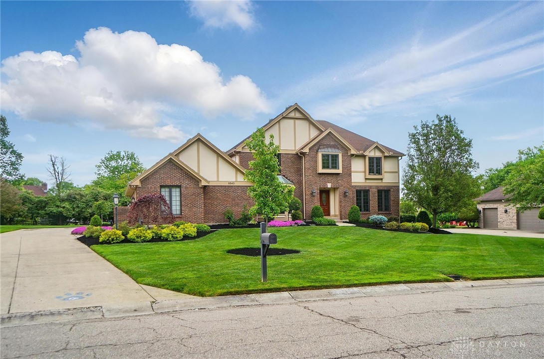 8540 Point O Woods Court, Springboro, Ohio image 7