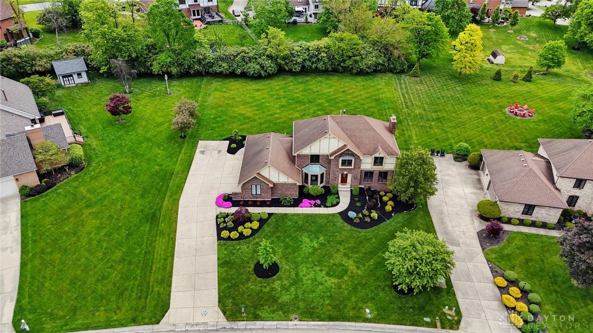 8540 Point O Woods Court, Springboro, Ohio image 2