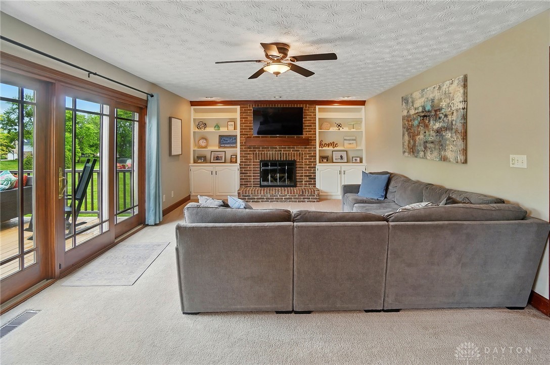8540 Point O Woods Court, Springboro, Ohio image 35