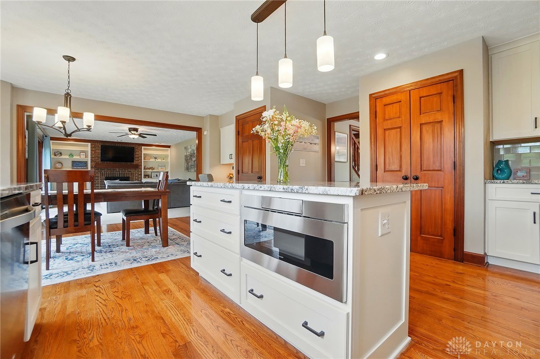 8540 Point O Woods Court, Springboro, Ohio image 28
