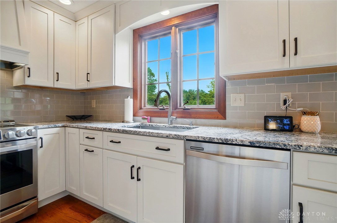 8540 Point O Woods Court, Springboro, Ohio image 25