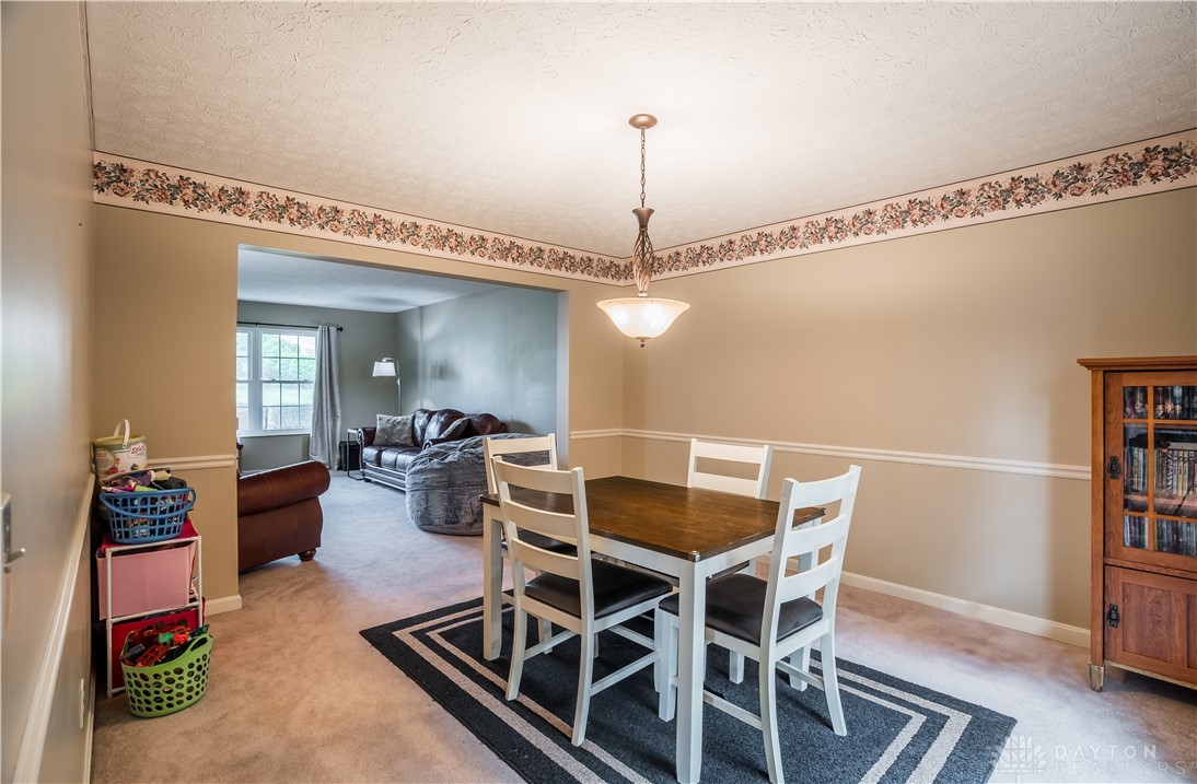 690 Golf View Court, Vandalia, Ohio image 9