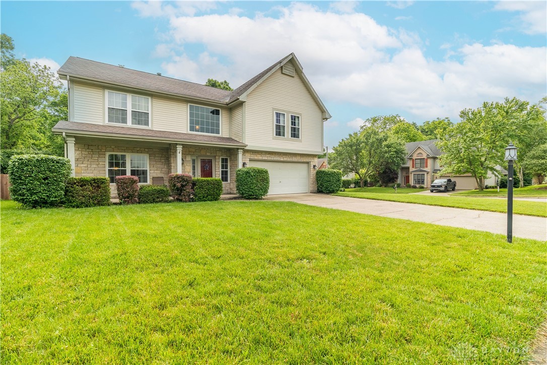 690 Golf View Court, Vandalia, Ohio image 2