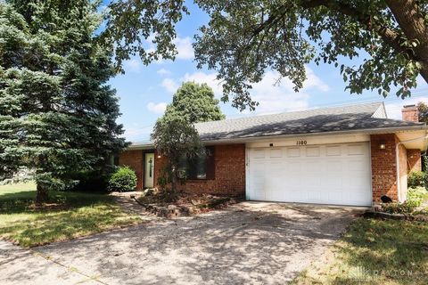 Photo of 1100 S Elm Street, Dayton, OH 45449 (MLS # 942923)