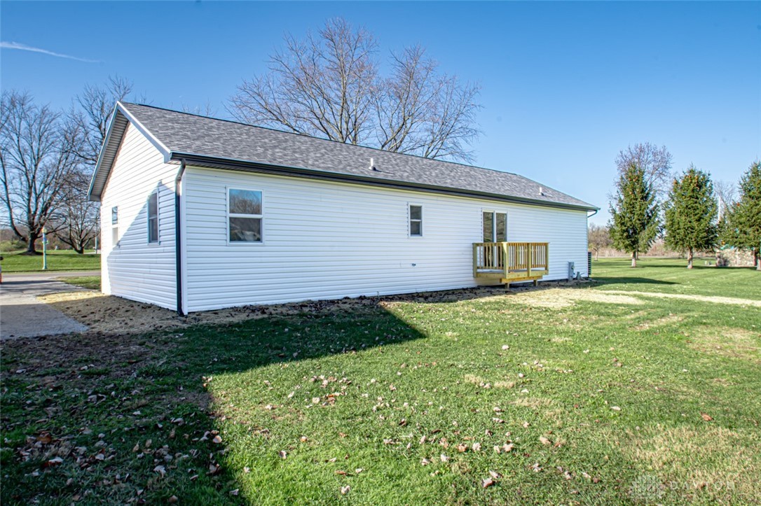 12 Lakengren Drive, Eaton, Ohio image 33