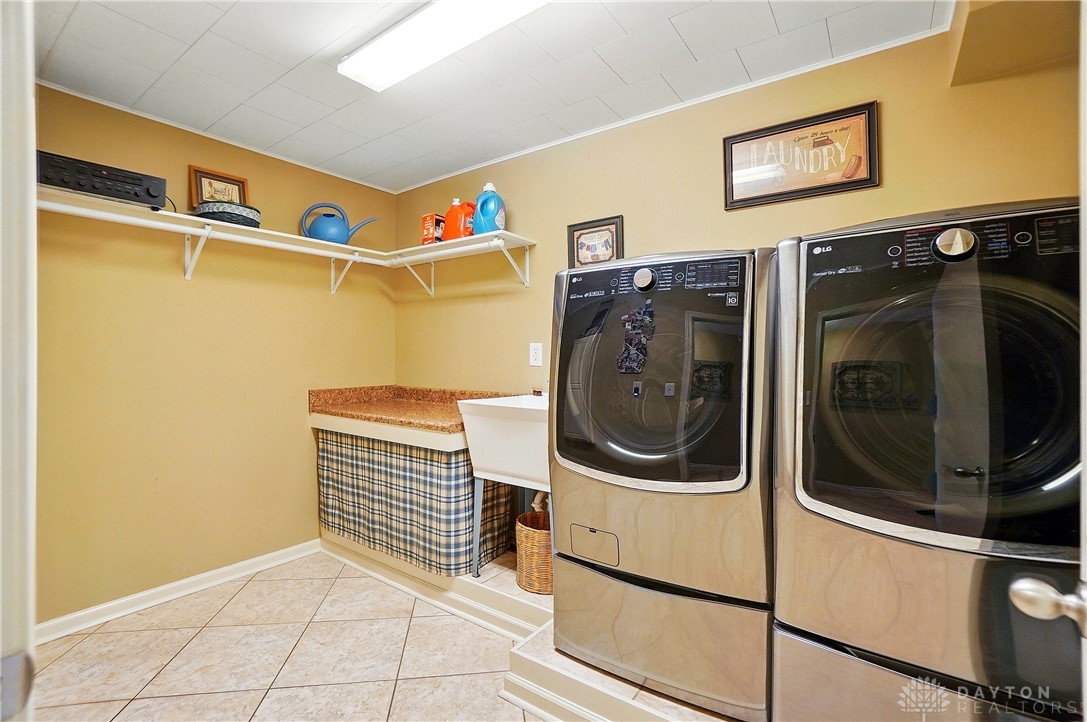 408 S Market Street, Troy, Ohio image 35