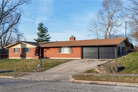 Photo of 417 Vaniman Avenue, Dayton, OH 45426 (MLS # 950025)