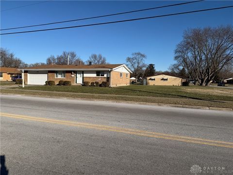 Photo of 6236 Philadelphia Drive, Dayton, OH 45415 (MLS # 950996)