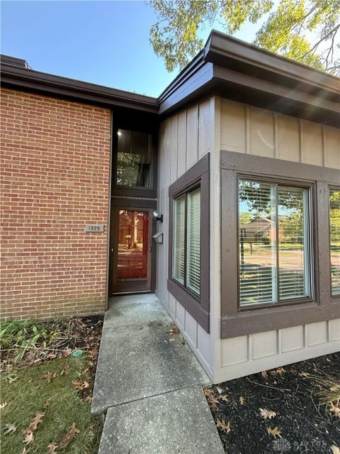 Photo of 1325 Huntsman Lane, Dayton, OH 45459 (MLS # 945557)
