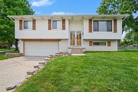 Photo of 2040 Penbrooke Trail, Miamisburg, OH 45459 (MLS # 959374)