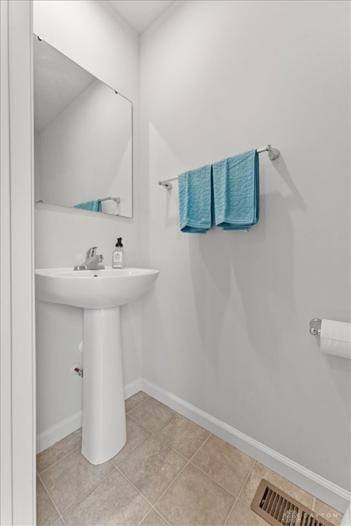 5845 Woodcreek Drive, Middletown, Ohio image 11
