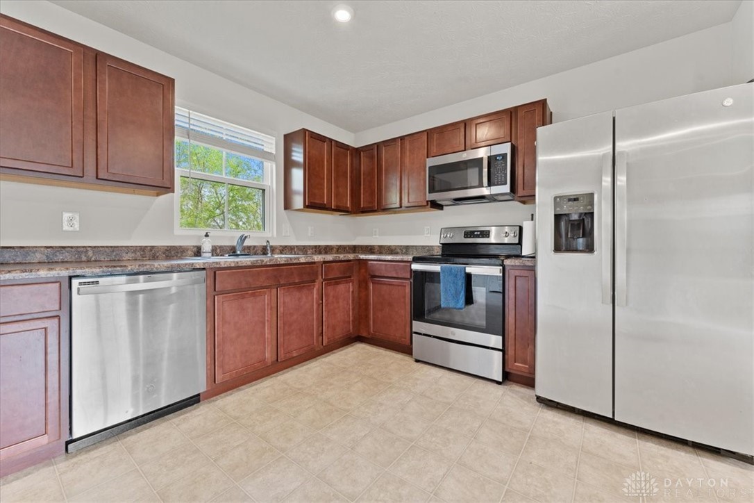 5845 Woodcreek Drive, Middletown, Ohio image 10