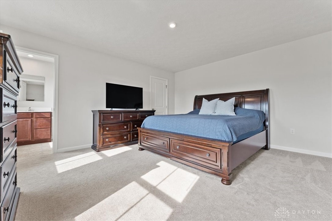 5845 Woodcreek Drive, Middletown, Ohio image 12