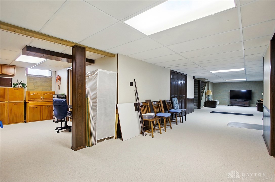 4325 Wabash Drive, Springfield, Ohio image 32