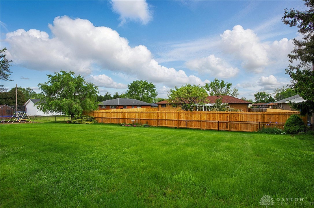 4325 Wabash Drive, Springfield, Ohio image 43