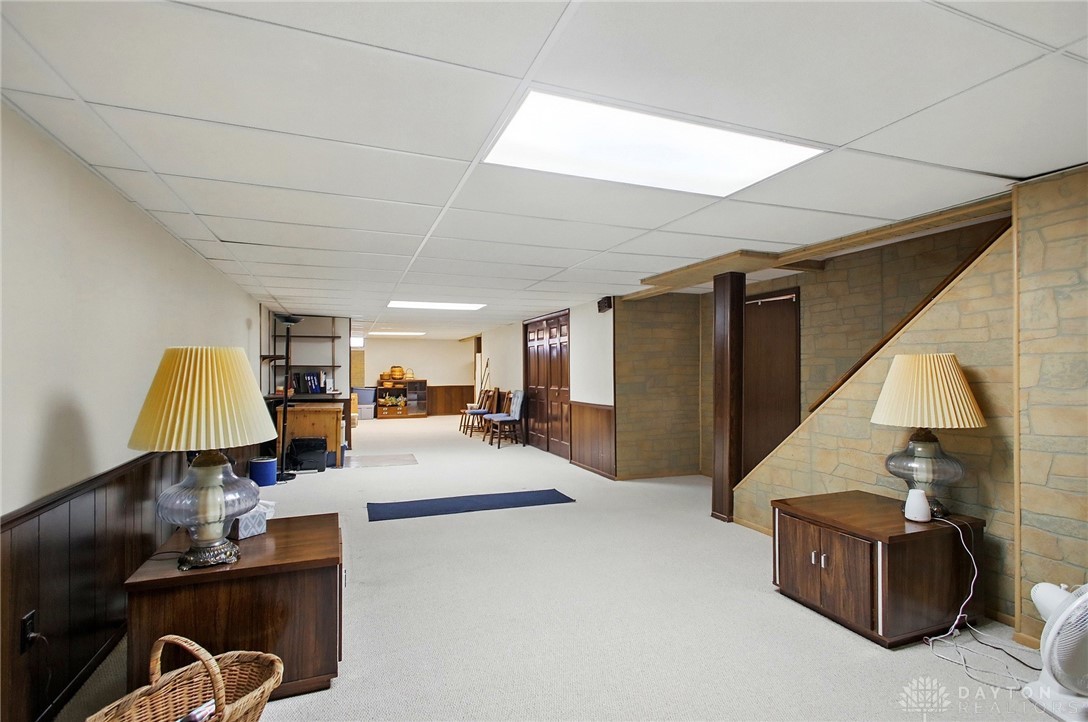 4325 Wabash Drive, Springfield, Ohio image 30