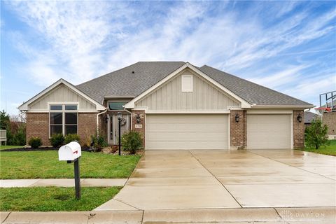 Photo of 6794 Sun Ridge Way, Waynesville, OH 45068 (MLS # 953520)