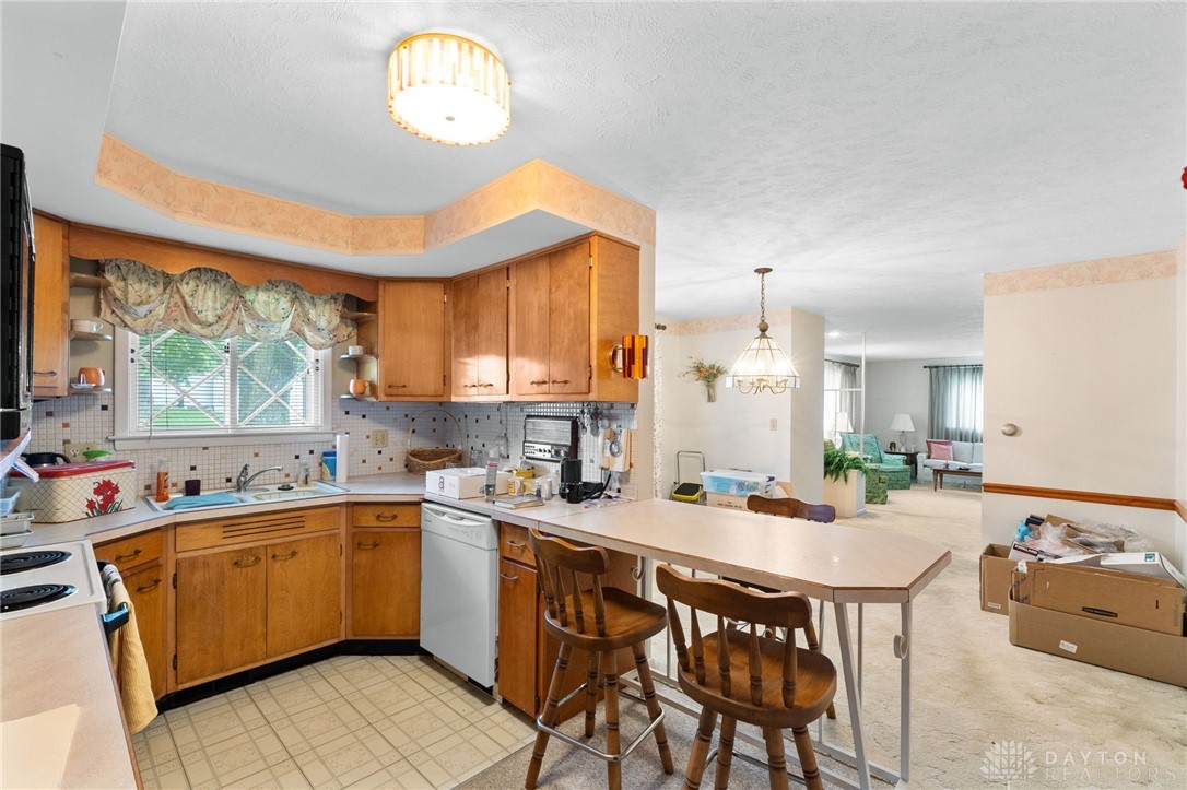 1309 Davis Drive, Fairborn, Ohio image 11